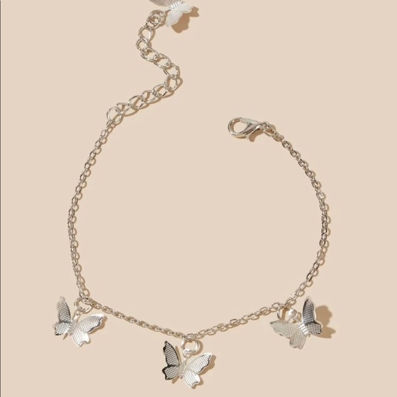 Jewelry - ✨2/$25✨Silver Butterfly Charm Bracelet✨